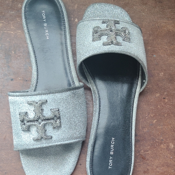 🔥Tory Burch Metallic Silver Slides🔥 - Picture 3 of 9